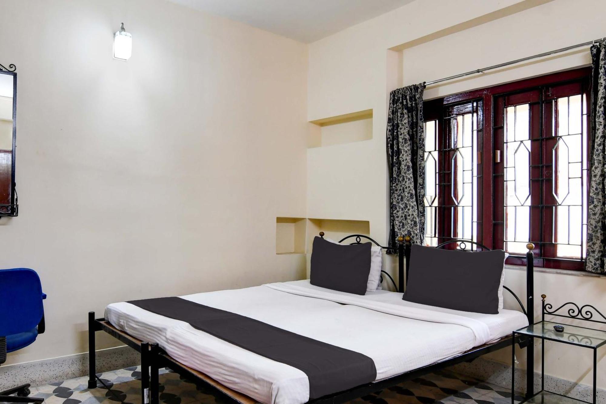 Oyo Simplex Guest House Behala Calcutta  Esterno foto