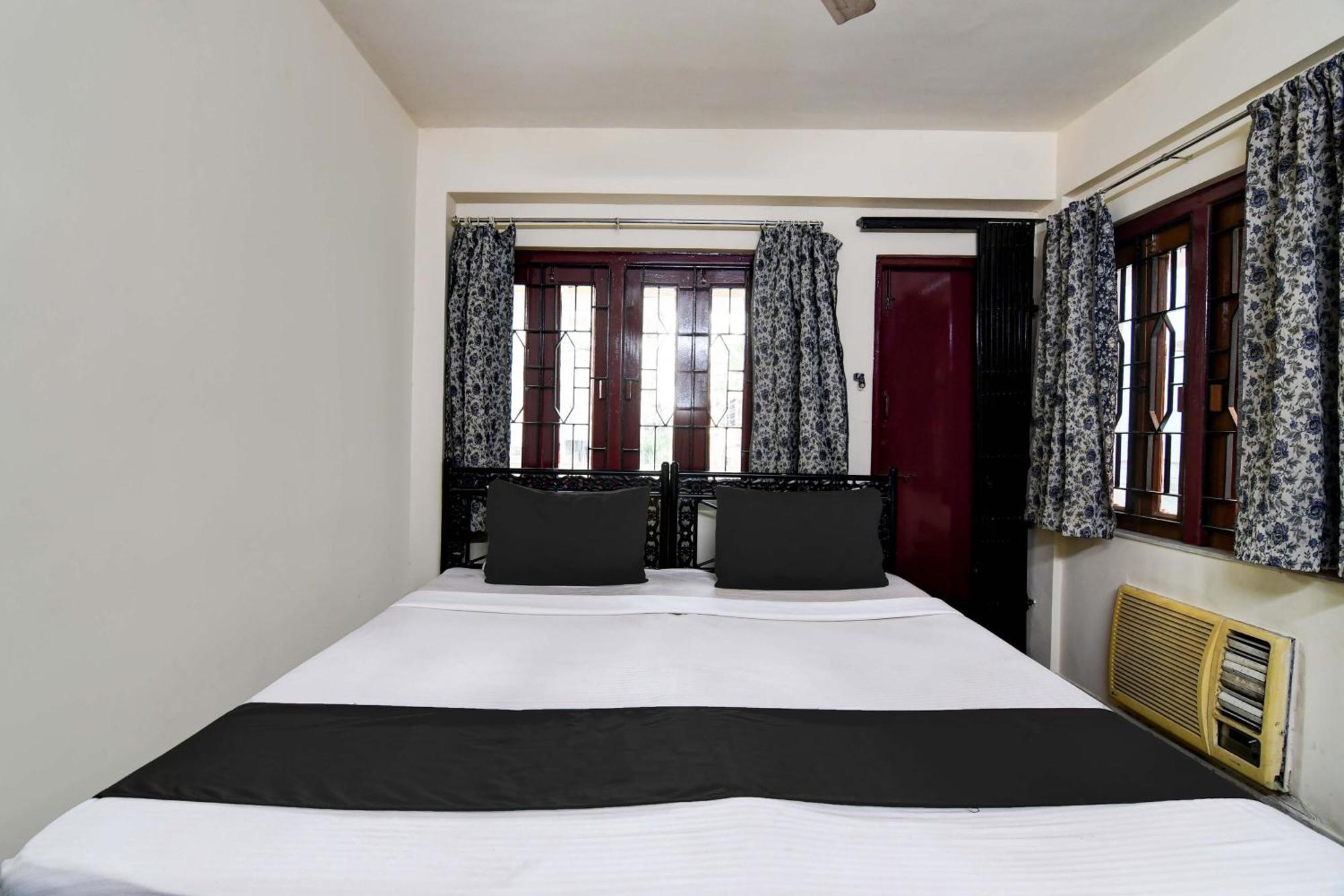 Oyo Simplex Guest House Behala Calcutta  Esterno foto